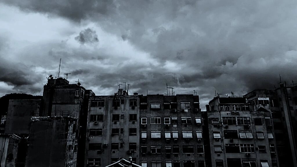 copacabana_buildings_and_storm-1