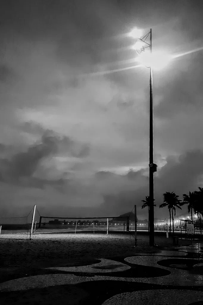 leme_in_the_rain_03-682x1024