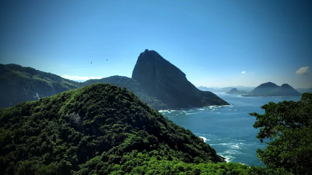 botafogo_beach_on_a_stormy_day-1024x576