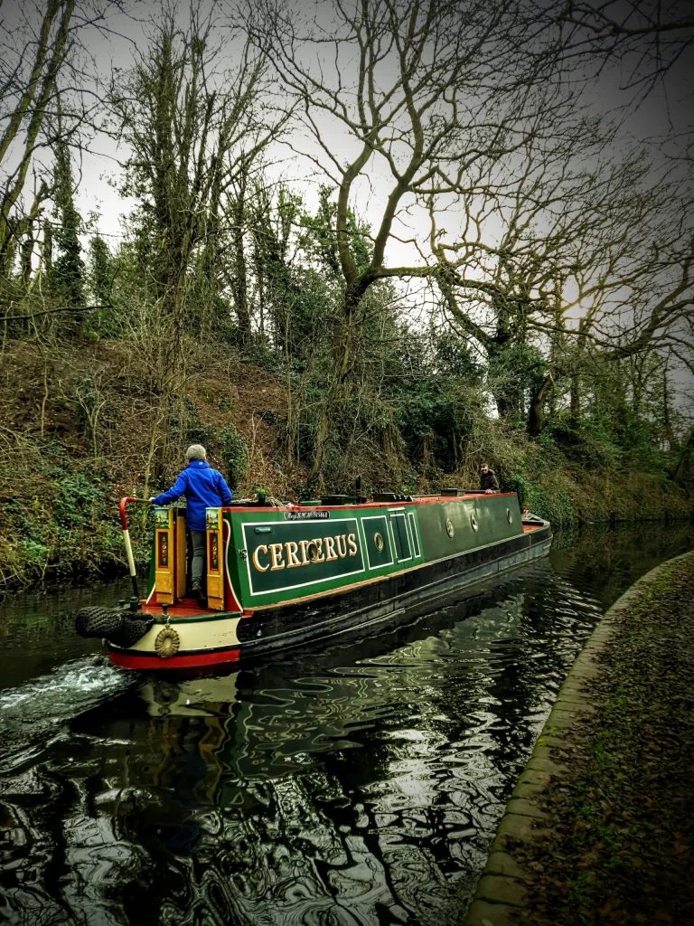 narrowboat_navigator_on_english_canal_wordsley-768x1024