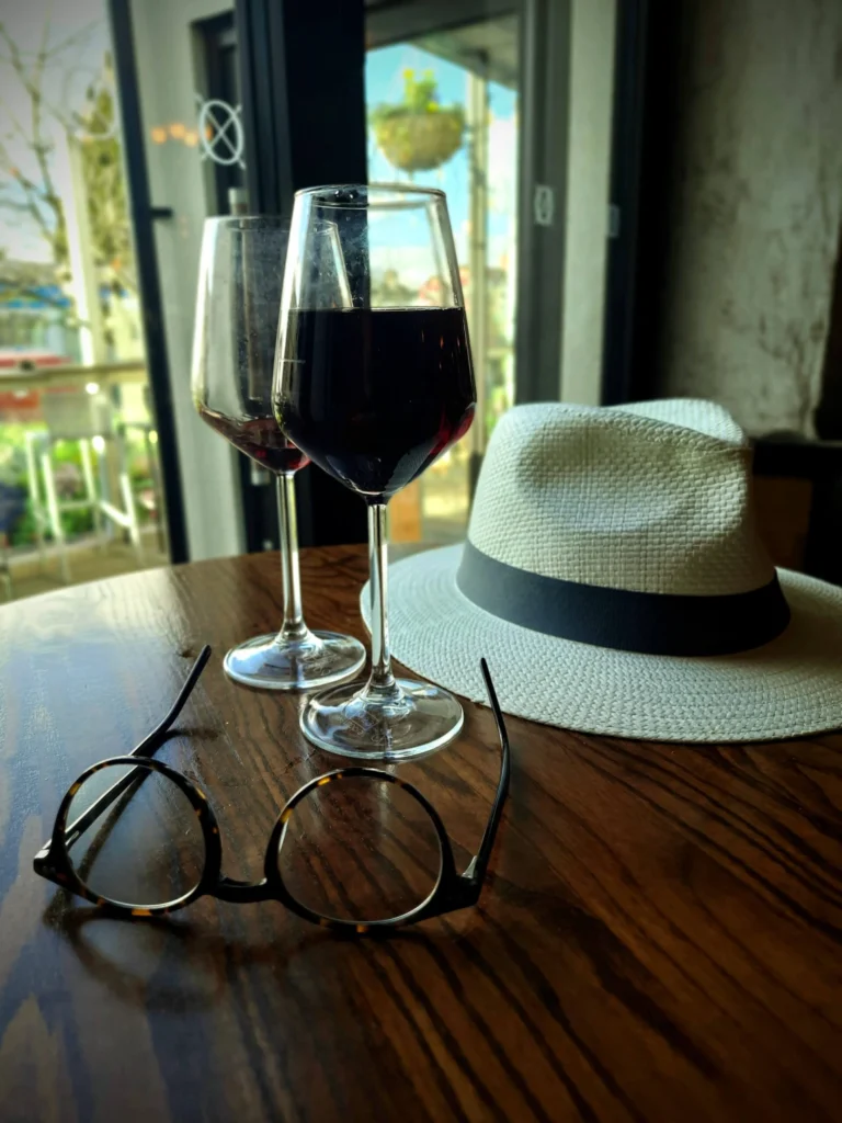 a_glass_of_wine_at_whetherpoons_kingswinford-768x1024-1