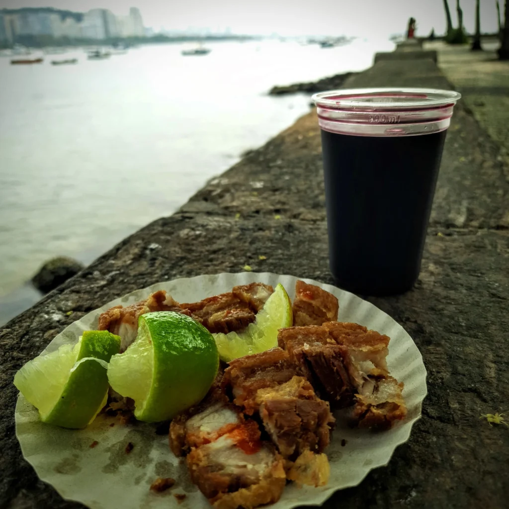 brazilian_pork_belly_and-cheap_wine_on_mureta_da_urca_rio-1024x1024-1