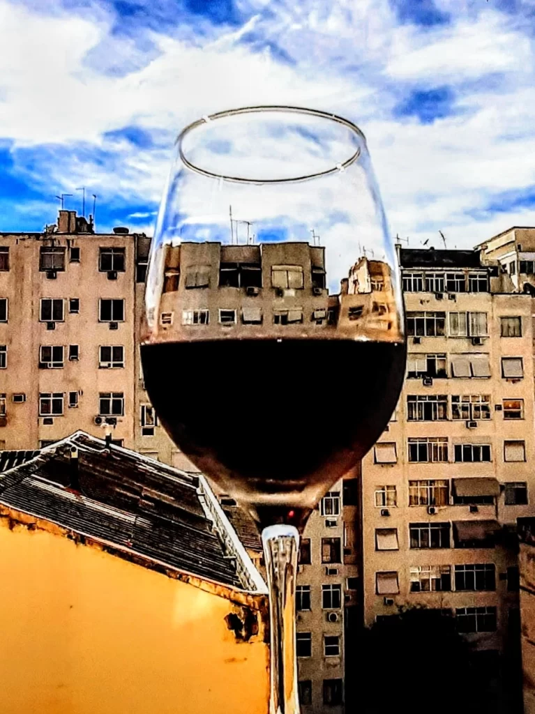 wine-in-copacabana-767x1024-1