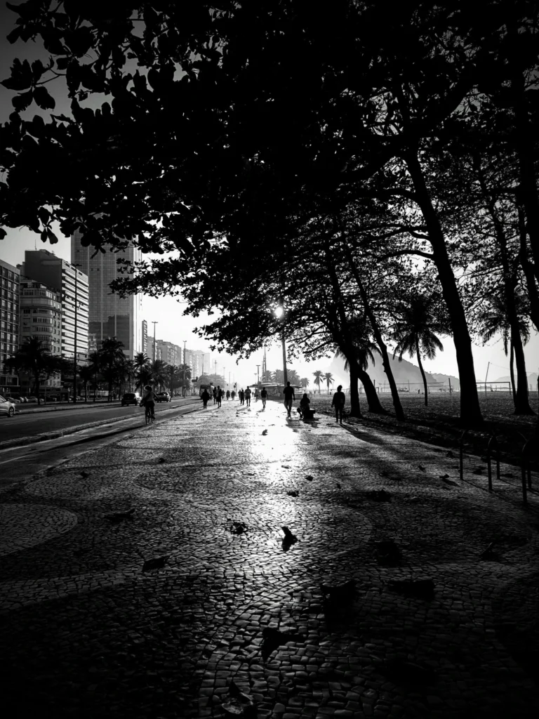 avenida_atlantica_copacabana_rio_86-768x1024