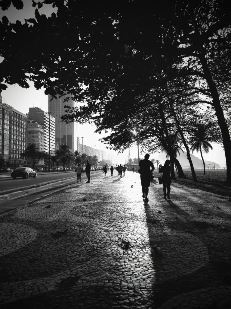 avenida_atlantica_copacabana_rio_88-768x1024