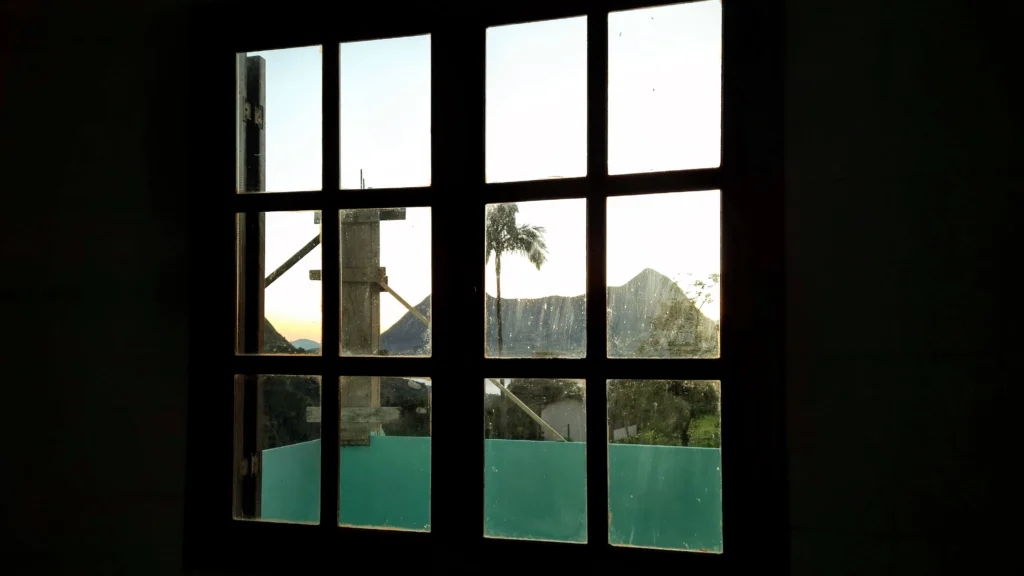 farm_window_in_teresopolis_rio-1024x576