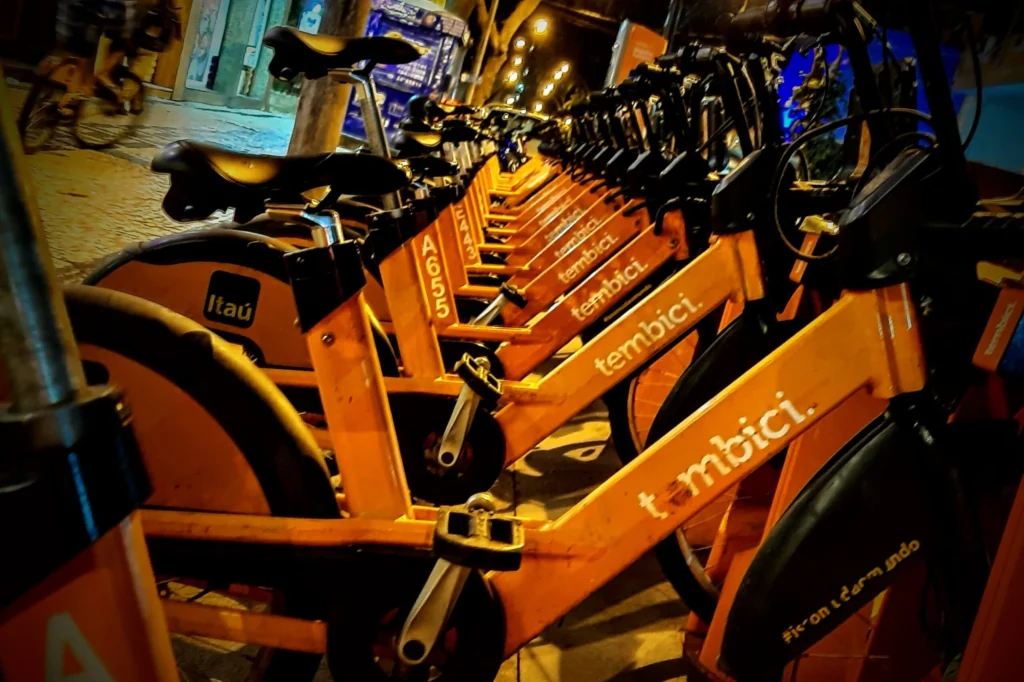 itau_bike_rental_copacabana_rio-1024x682