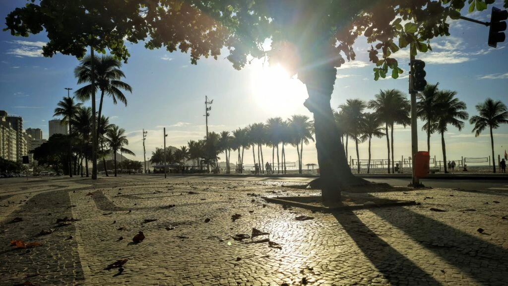 avenida_atlantica_leme_rio_67