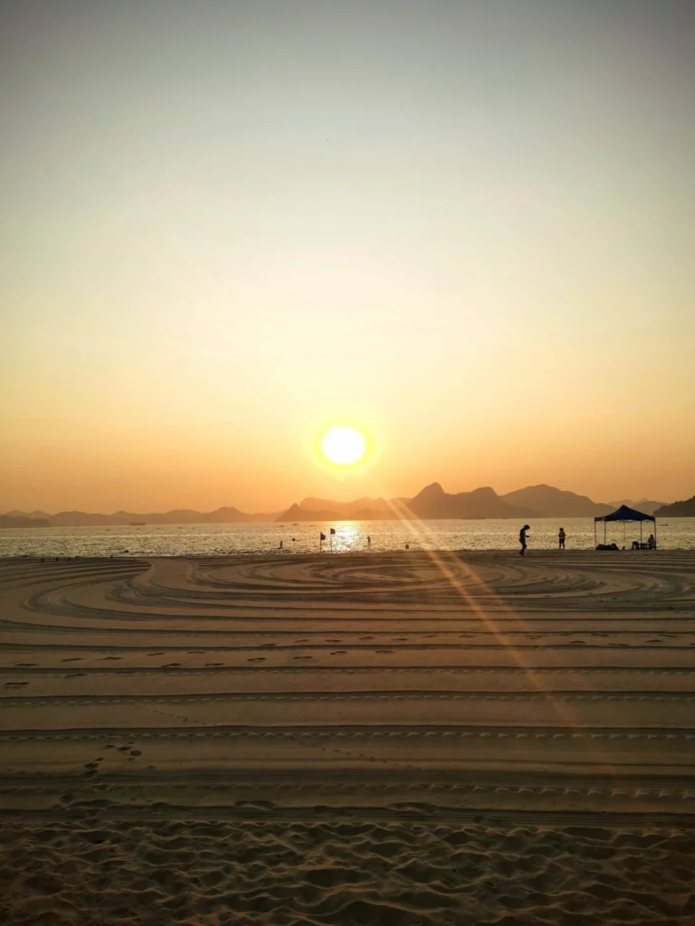 flamengo_beach_early_morning_rio_06-768x1024