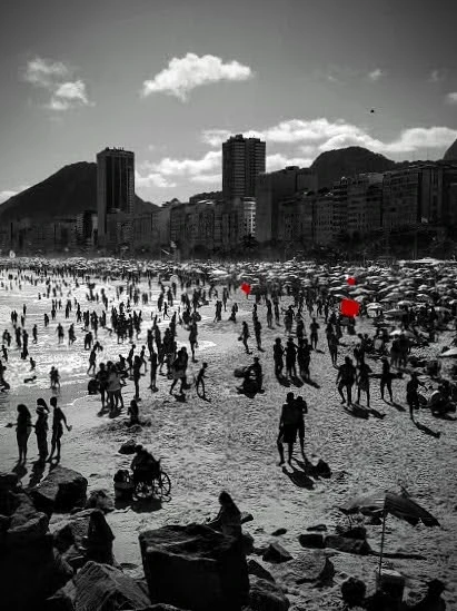 leme_beach_on_a_busy_day_09