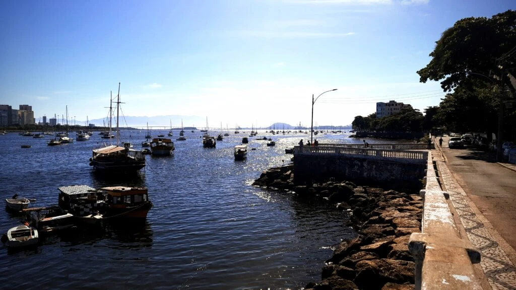 mureta_da_urca_and_guanabara_bay_rio_78
