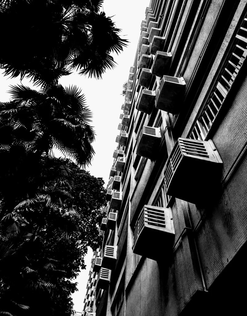 residential_building_rua_duvivier_copacabana_rio_01-802x1024