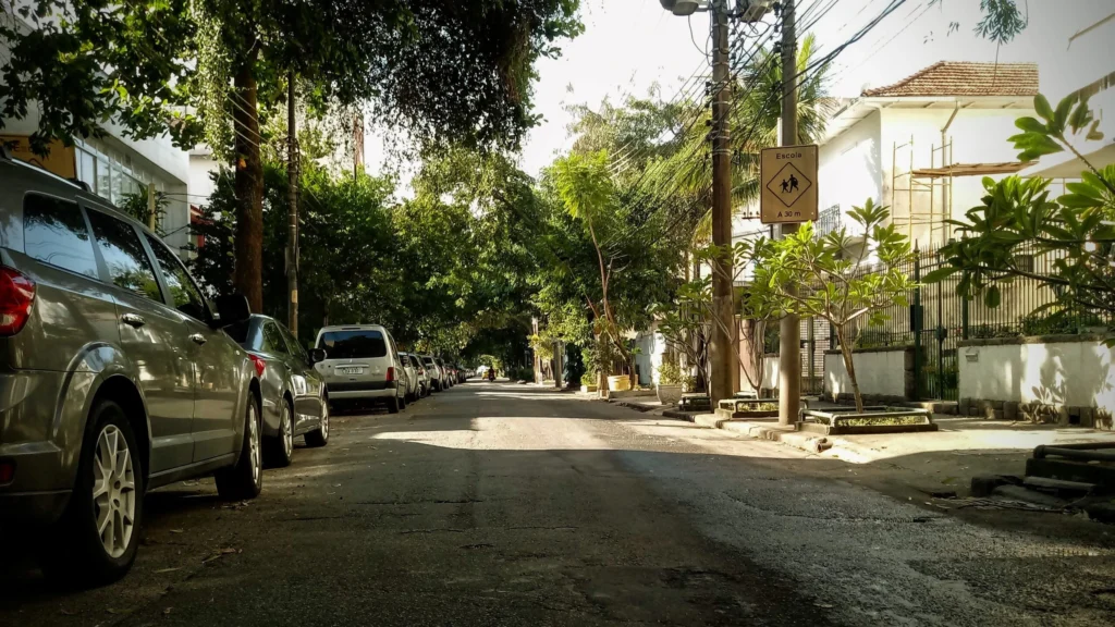 side_street_in_urca_rio-1024x576