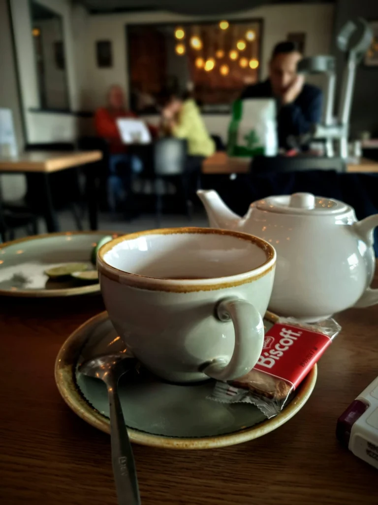 tea_at_wordsley_cafe_on_the_green_uk-768x1024