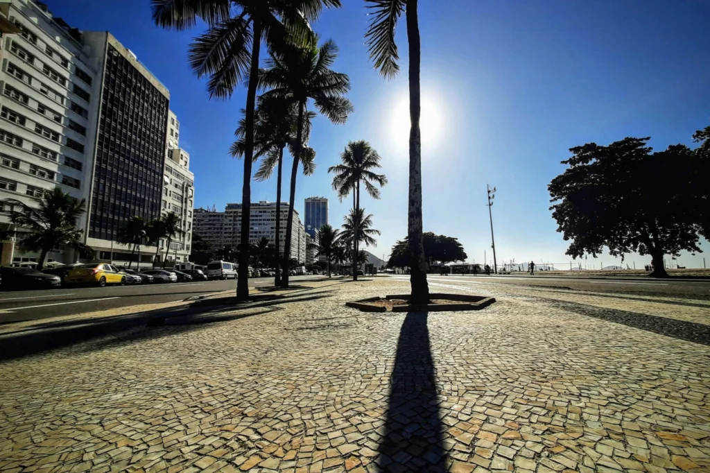 avenida-atlantica_leme_rio_56-1024x682