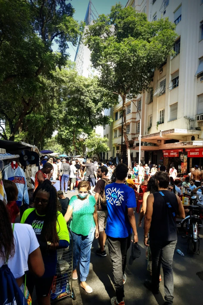 gloria_street_fair_on_a_sunday_rio-682x1024