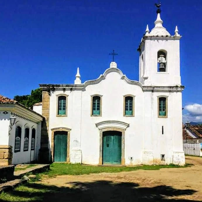 central_church_paraty_rio_state_brazil