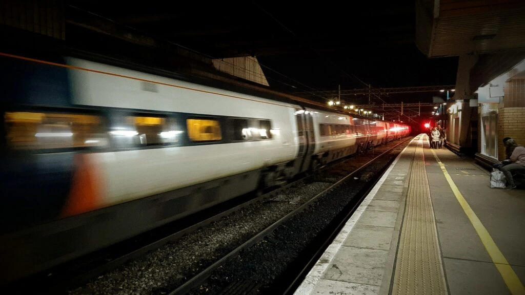 train_from_birmingham_international_airport_to_wolverhampton_england