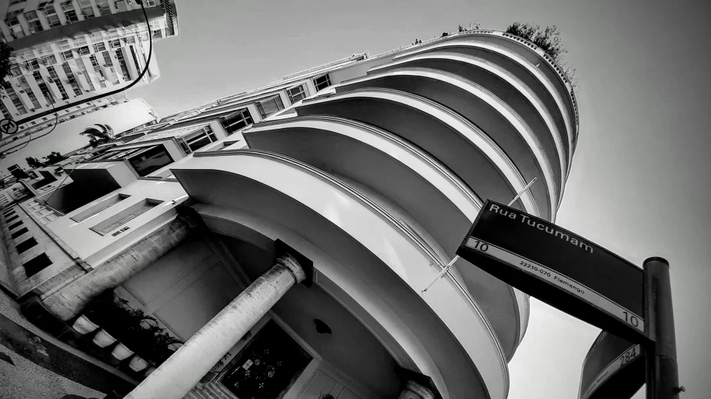 building_that_has_the_british_consulate_in_flamengo_rio_04-1024x576