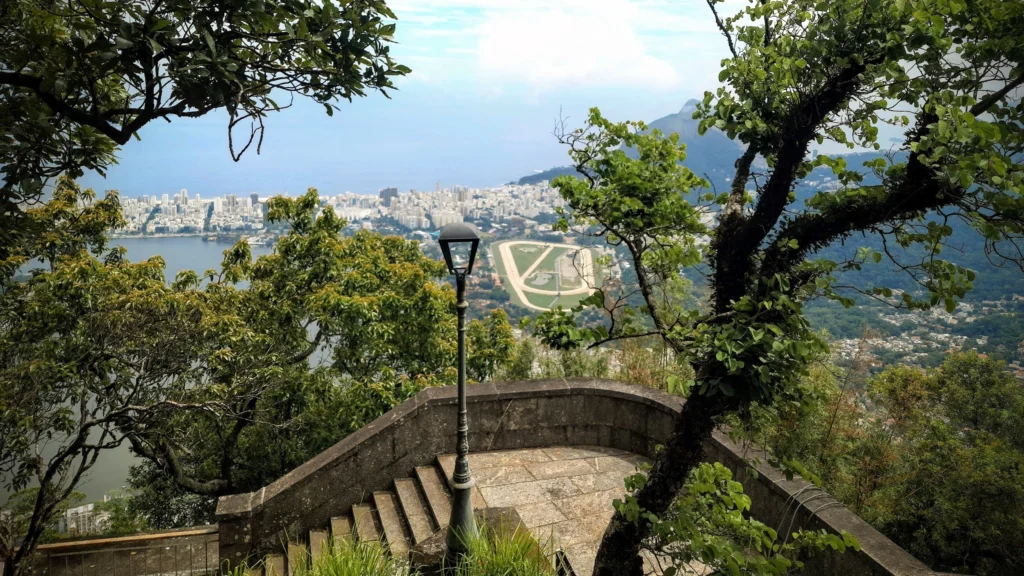 view_of_rio_from_christ_the_redeemer_04-1024x576