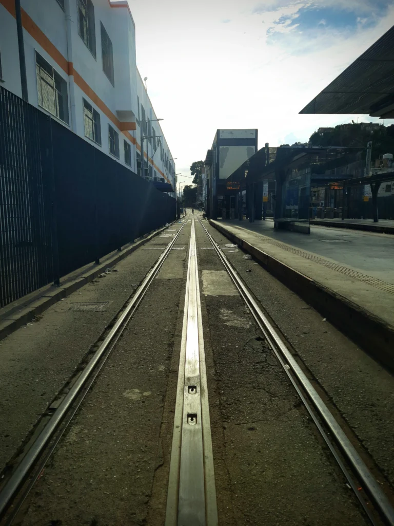 vlt_central_tram_station_rio-768x1024