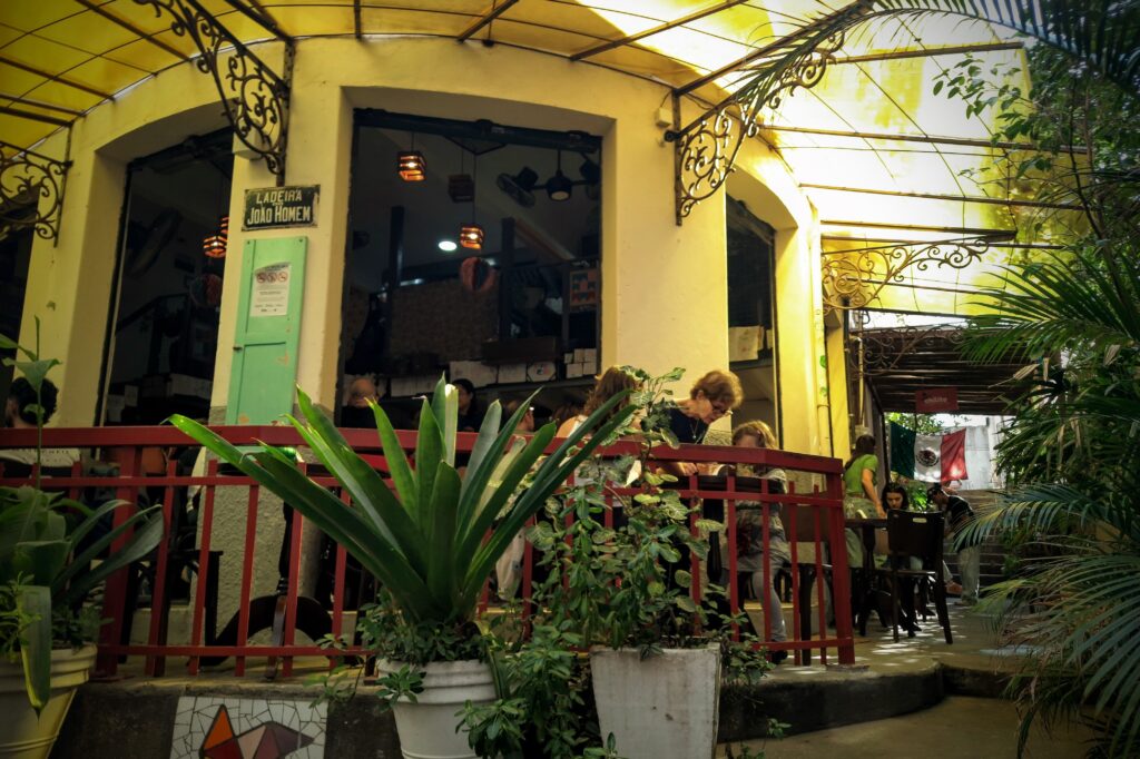italian_restaurant_at_praca_maua_rio-scaled