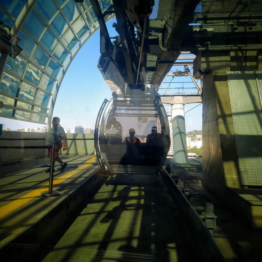 cable_car_service_between_gamboa_and_central_do_brasil_at_providencia_station_rio-1024x1024